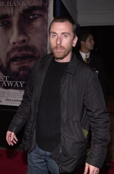 Tim Roth at the premiere of 20th Century Fox's "Cast Away" in Westwood, 12-07-00