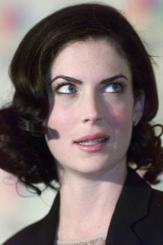 Lara Flynn Boyle at the 2000 Golden Globe Nominations Announcement, Beverly Hills, 12-21-00