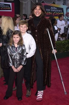 Wendie Malick at the premiere of Disney's "The Emperors New Groove" in Hollywood, 12-10-00