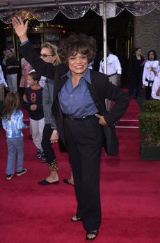 Eartha Kitt at the premiere of Disney's "The Emperors New Groove" in Hollywood, 12-10-00