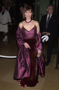 Victoria Principal at the 10th Annual Fire and Ice Ball to benefit the Revlon/UCLA Women's Cancer Research program. Beverly Hills, 12-22-00