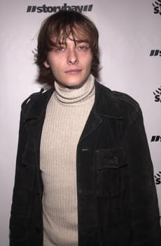 Edward Furlong at the 3rd Annual Step Up Holiday Party, benefitting UCLA Breast Cancer Research. Presented by StoryBay, Beverly Hills, 12-01-00