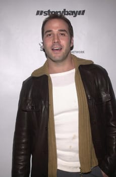 Jeremy Piven at the 3rd Annual Step Up Holiday Party, benefitting UCLA Breast Cancer Research. Presented by StoryBay, Beverly Hills, 12-01-00