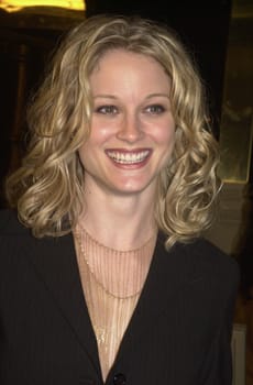 Teri Polo at the premiere of Dimension Film's "Reindeer Games" in Hollywood, 02-21-00