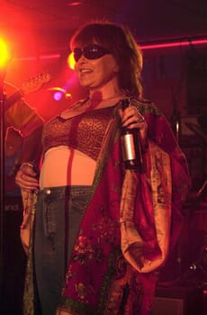 Roseanne performs with her band "Dixx" at Tower Records, Hollywood, 02-21-00