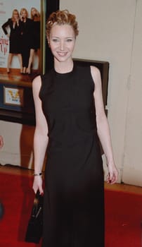 Lisa Kudrow at the premiere of Columbia Tristar's "Hanging Up" in Westwood, 02-16-00