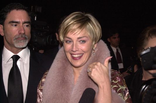 Sharon Stone and husband Phil Bronstein at the Human Rights Campaign Gala, 02-19-00