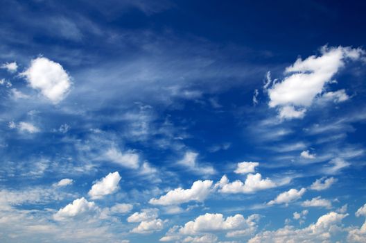 clouds in the blue sky