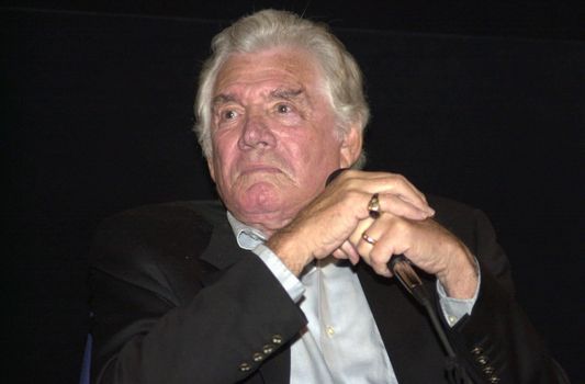 Gene Barry at the American Cinematheque's screening of "War of the Worlds" in Hollywood, 02-12-00