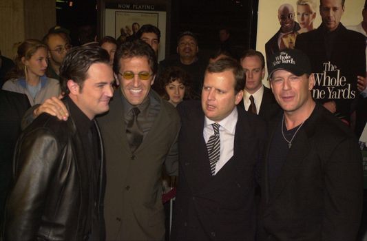 Matthew Perry and Bruce Willis at the premiere of Warner Brother's "The Whole Nine Yards" in Century City, 02-17-00