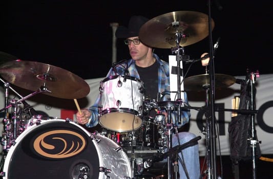 Kevin Coleman of Smashmouth at the Swatch Wave Tour surf competition and rock concert at the Queen Mary in Long Beach, 02-02-00