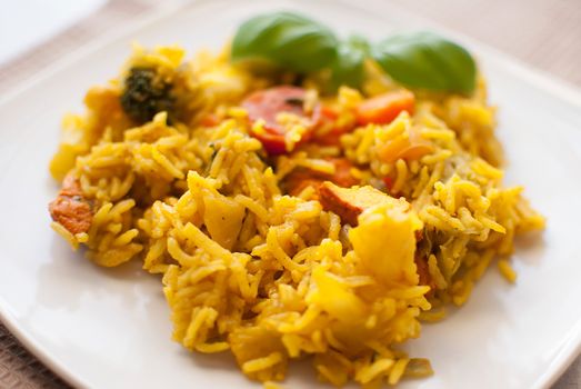turmeric basmati rice with mediterranean vegetables and chicken