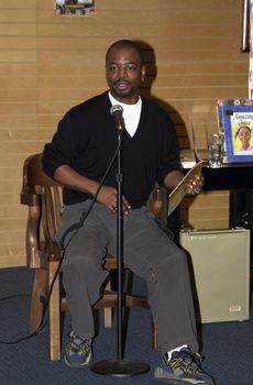 Levar Burton at Barnes and Nobles in Santa Monica to sign copies of his book "Aftermath" and to read to children. 02-19-00