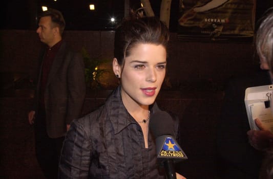 Neve Campbell at the premiere of Dimension Film's "Scream 3" in Westwood, 02-02-00