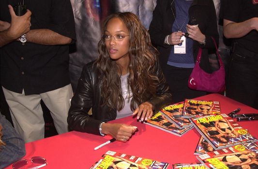 Tyra Banks at a "Coyote Ugly" appearance in Hermosa Beach. 07-22-00