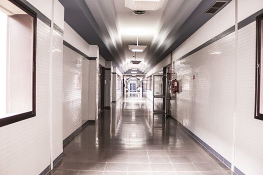 white hospital corridor, clean and hygienic space