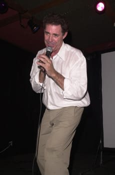 Barry Williams Barry Williams Barry Williams performs Brady Bunch hits and other tunes in Santa Monica. 07-13-00