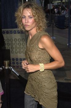 Sheryl Crow at the premiere of "What Lies Beneath" in Westwood. 07-18-00
