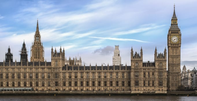 Landmark image in the UK of Big Ben and the Parliament.