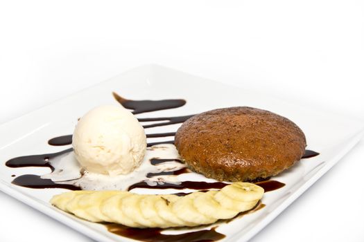 Banana cake with ice cream 