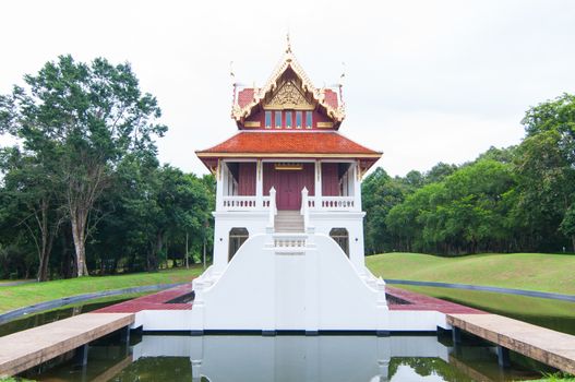 Pavilion at a temple
Located in the middle of the water.