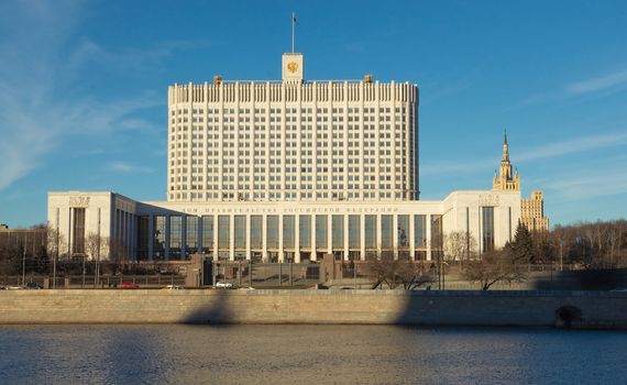  The building of the Russian government. View from Moscow river