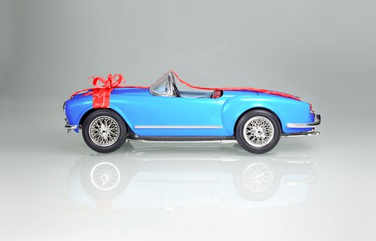 Luxury Historic Car wrapped as Present - Happy Birthday!
