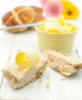 Hot cross bun breakfast with butter curls