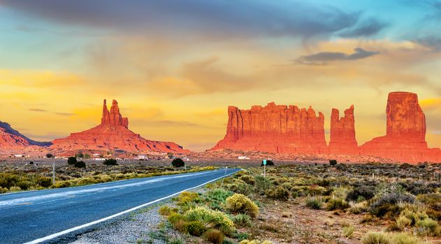 famous long road in front of Monument Valley, USA