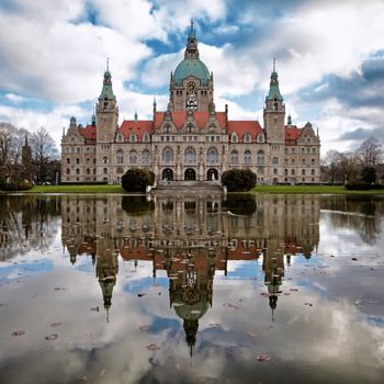 The town hall itself was, however, ceremonially opened on 20 June 1913, after twelve years building time.