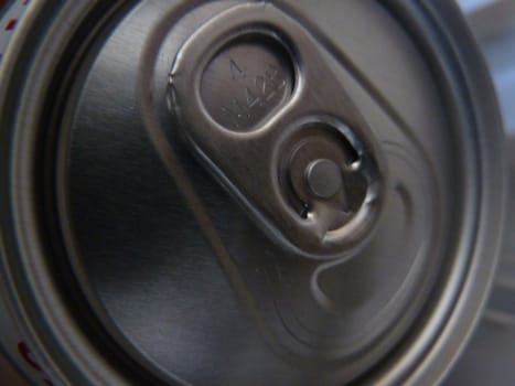 Metal ring pull on an aluminium drinks can