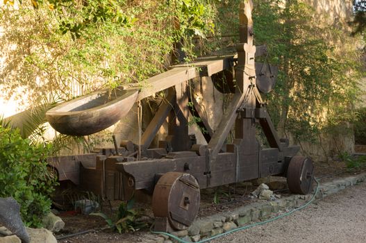 Medieval catapult. The reconstruction of this weapon is kept in the castle of Sanluri