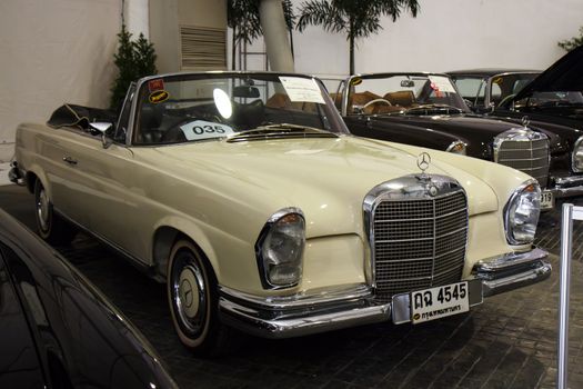 BANGKOK - JUNE 22 Mercedes-Benz 280SE Cabriolet 1968 , 2,778 CC on display at The 36th Bangkok Vintage Car Concours on June 22, 2012 in Bangkok, Thailand