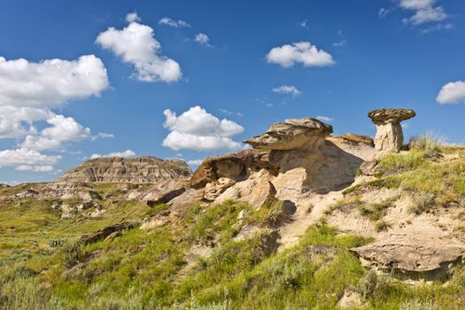 View of the Badlands and hoodoos in Dinosaur provincial park, Alberta, Canada