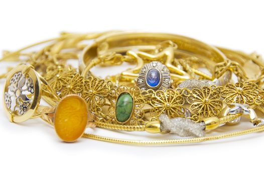 Large collection of gold jewellery 