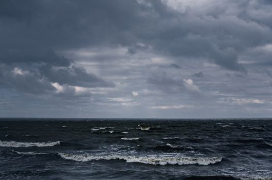 Stormy waves on the surface of the ocean