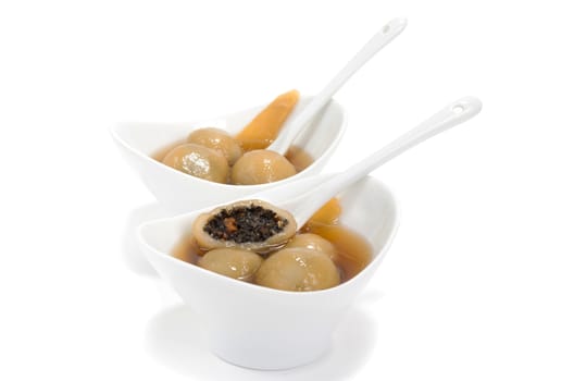 Vietnamese glutinous rice balls dessert on white background