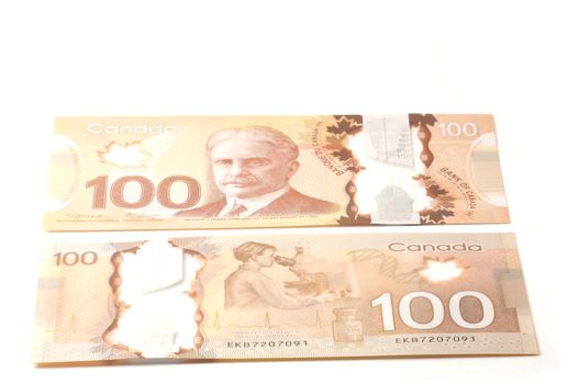 recto and verso 100 dollars Canadian bank notes in polymer