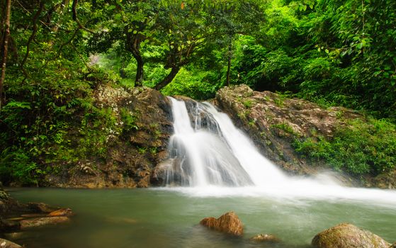 The waterfall sarika National Park, nakon-nayok thailand.