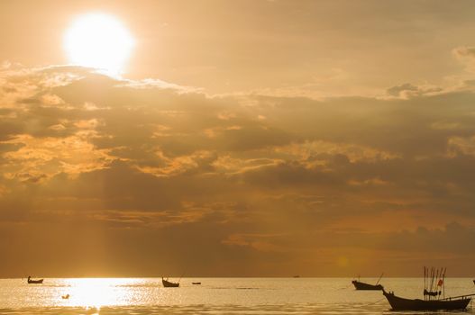 Sunset beach, Bang Phra there are boats on the scene