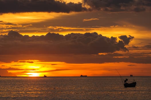 Sunset beach, Bang Phra there are boats on the scene