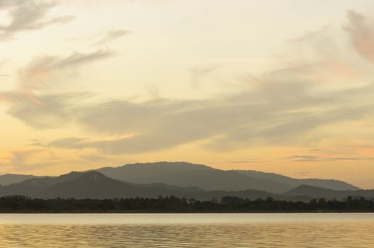 Sunrise in the morning. At the edge of the reservoir.