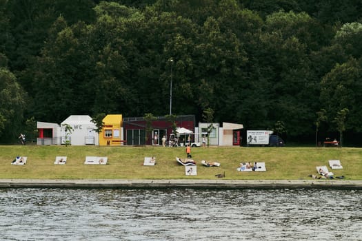 summer rest on the Bank of the Moscow river