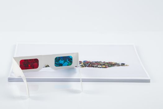 3D Print: white 3D anaglyphic Red Blue glasses and paper printed pins