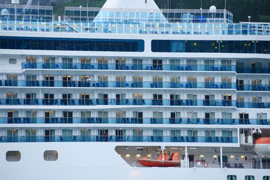 rooms of cruise ship to alaska