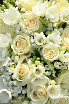 White floral arrangement, wedding centerpiece