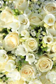 White floral arrangement, wedding centerpiece