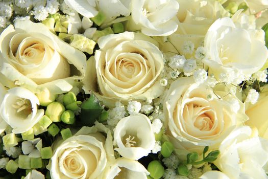 White floral arrangement, wedding centerpiece