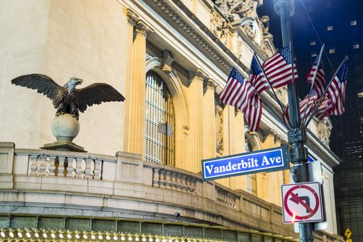 NEW YORK, US - NOVEMBER 26: Detail of entrance to the Grand Central Station with bronze eagle sculpture. November 26, 2013 in New York.