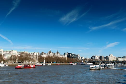 Thames river at blackfriars bridge